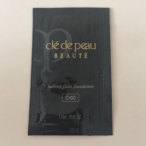 Cle de peau beaute radiant fluid foundation